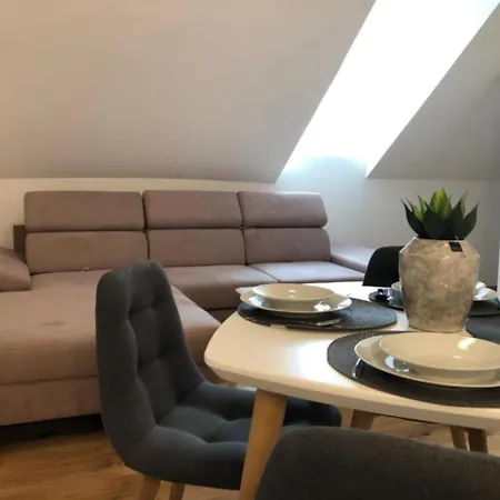 Apartment Ilirska Modern *