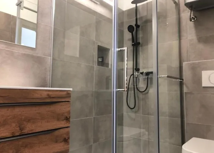 Ilirska Modern * לובליאנה